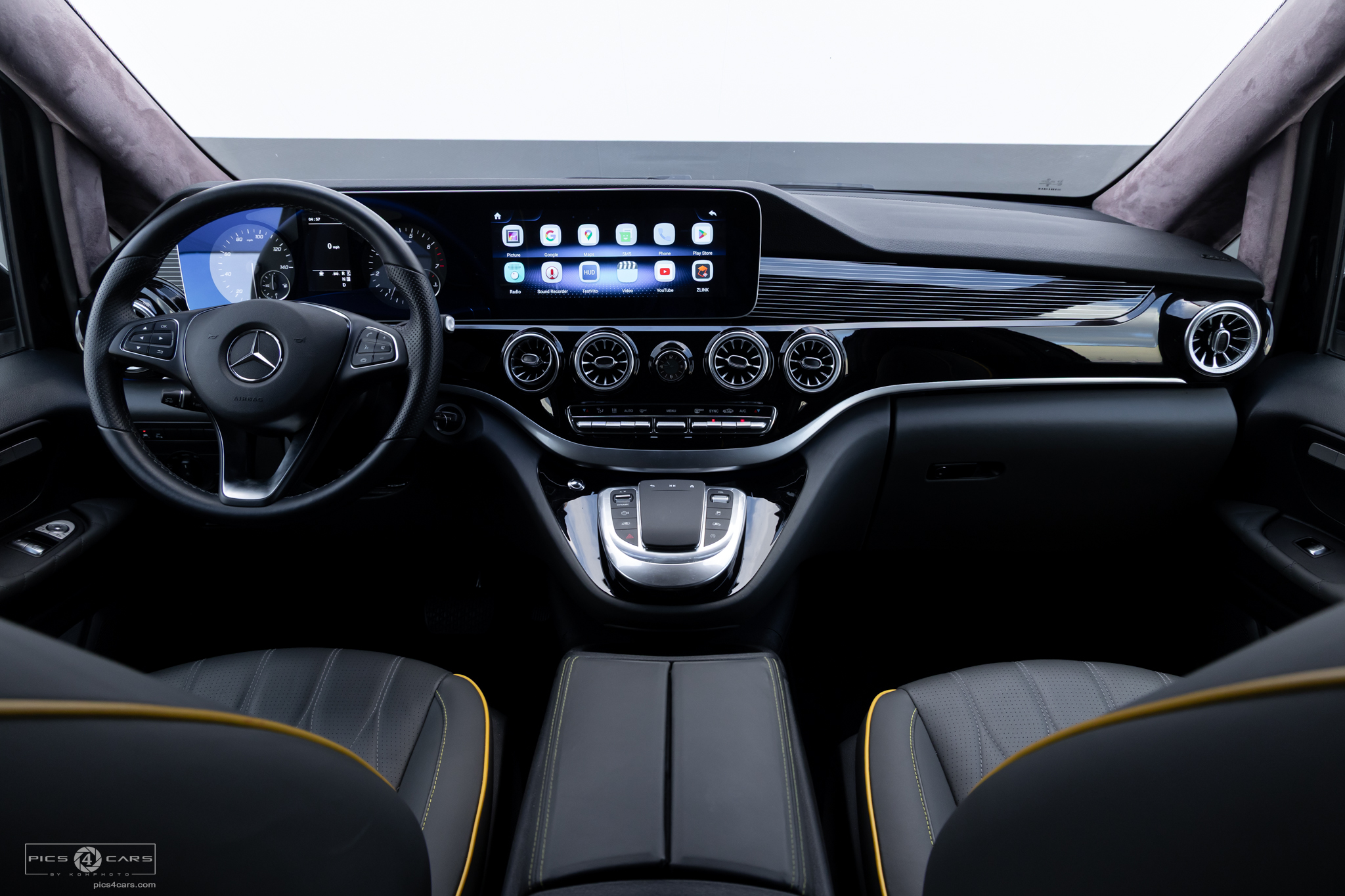 
								2023 Mercedes-Benz Metris Ambiante Lux Passenger Van full									