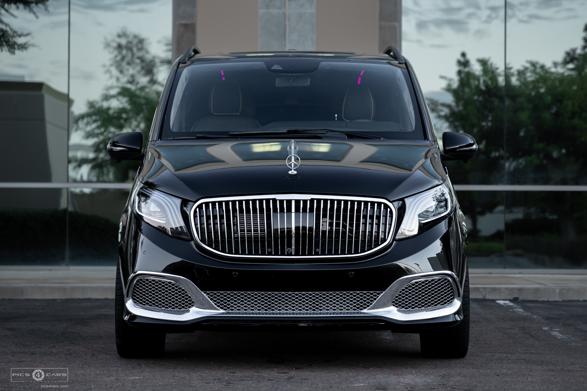 
								2023 Mercedes-Benz Metris Ambiante Lux Passenger Van full									