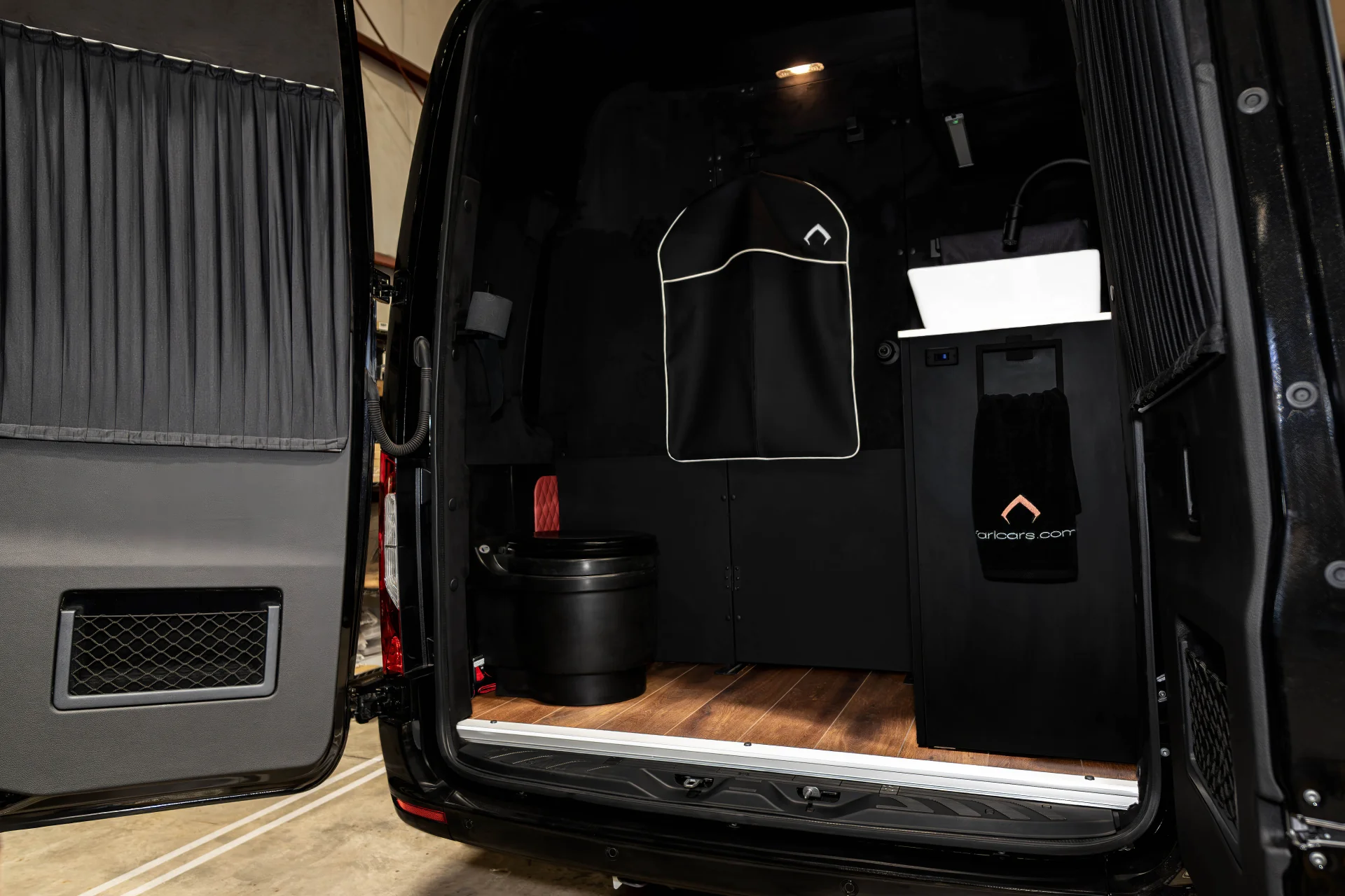 
								2024 Mercedes-Benz Sprinter full									