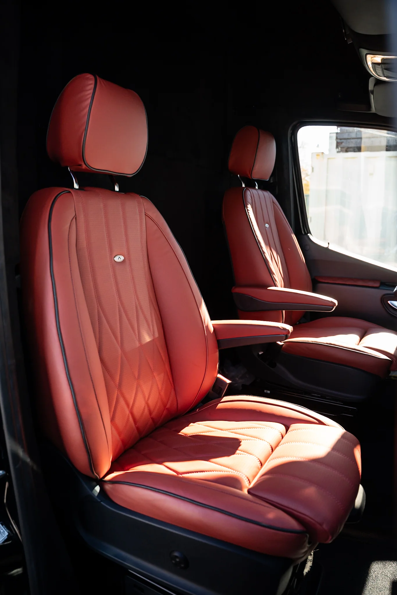 
								2024 Mercedes-Benz Sprinter full									