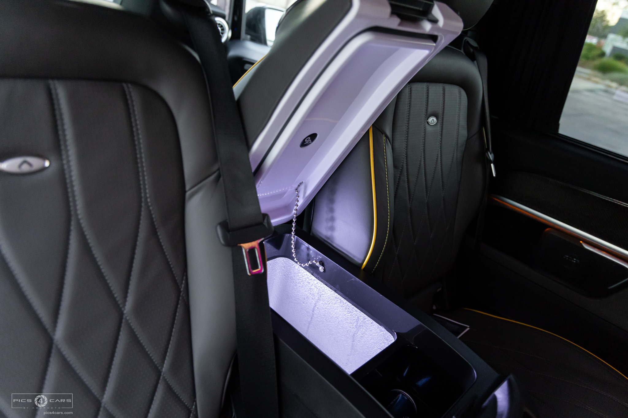 
								2023 Mercedes-Benz Metris Ambiante Lux Passenger Van full									