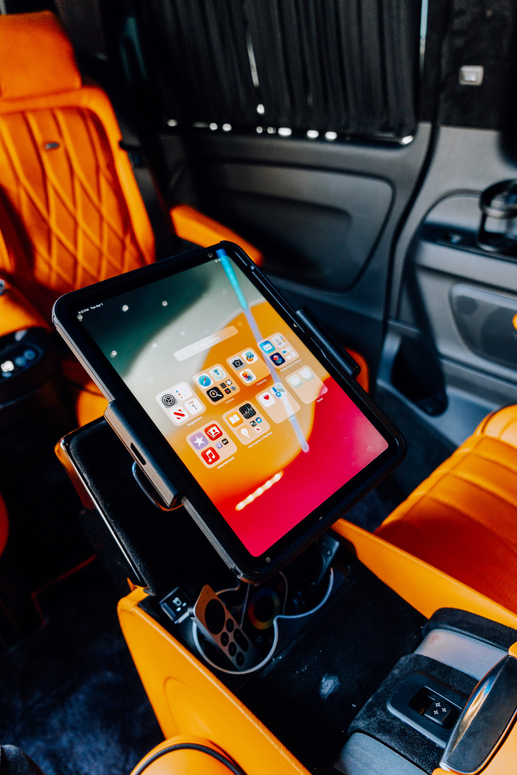 
								2023 Mercedes-Benz Metris Custom full									