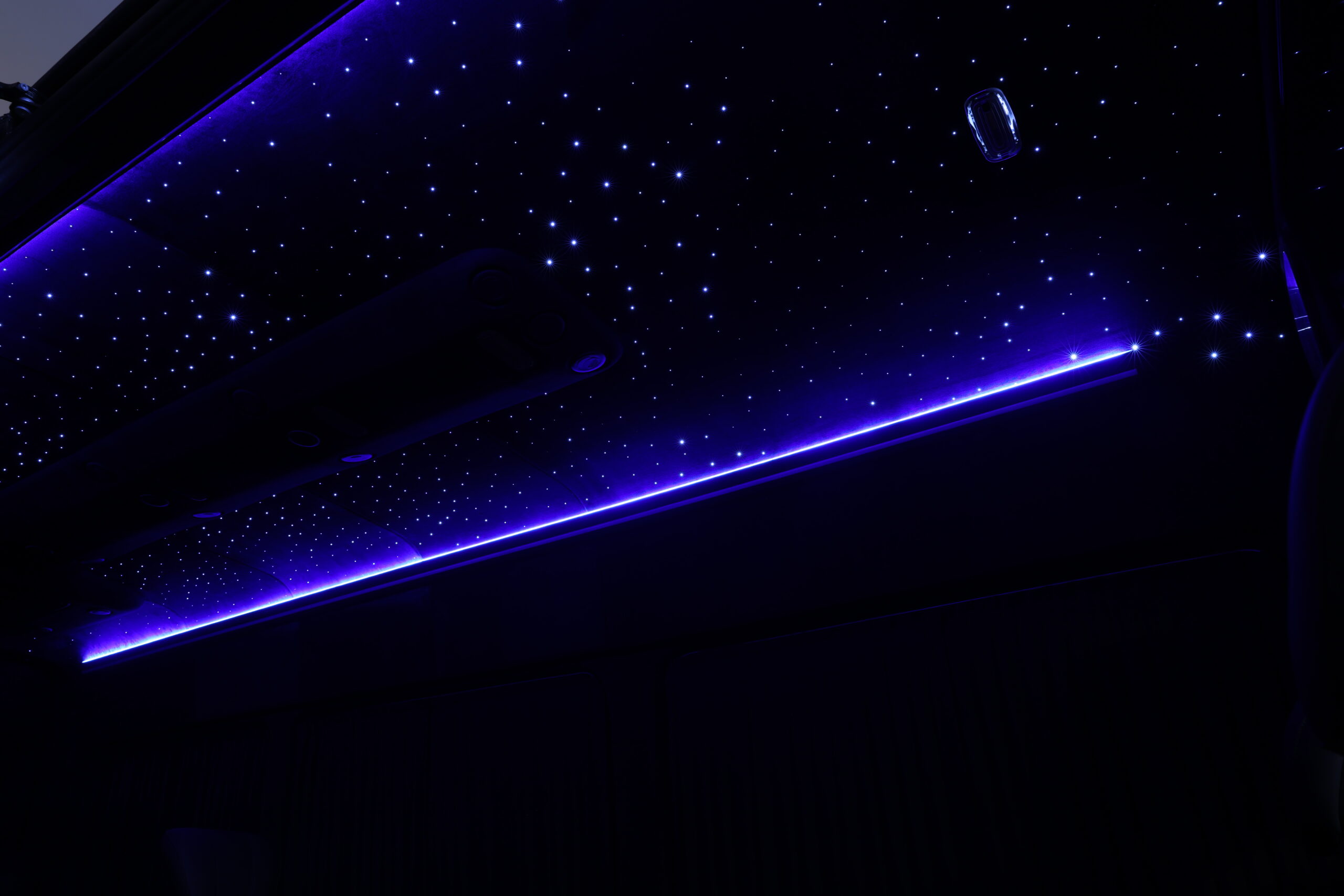 
								2022 Mercedes-Benz Sprinter 2500 Serenus Edition full									