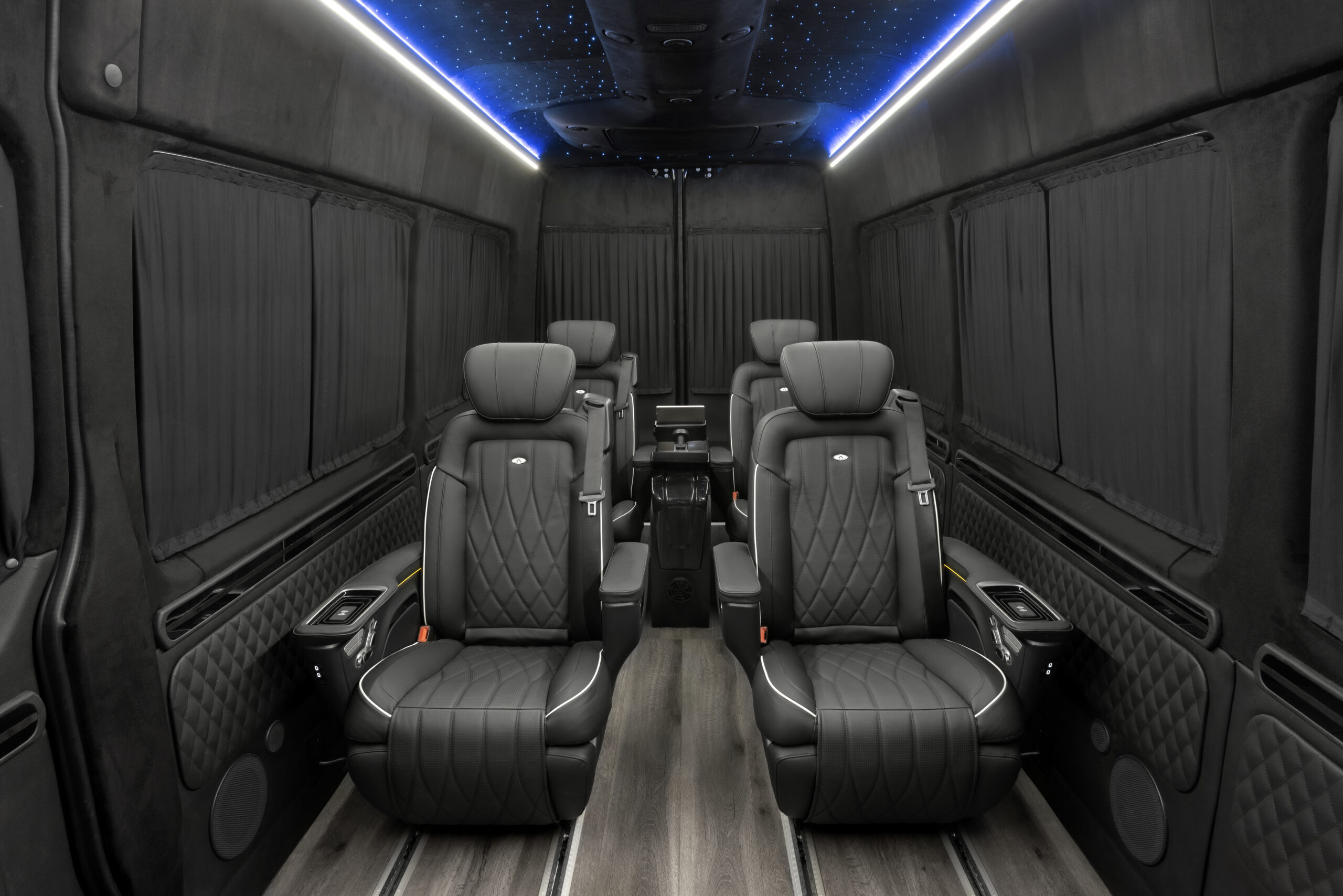 
								2022 Mercedes-Benz Sprinter 2500 Serenus Edition full									