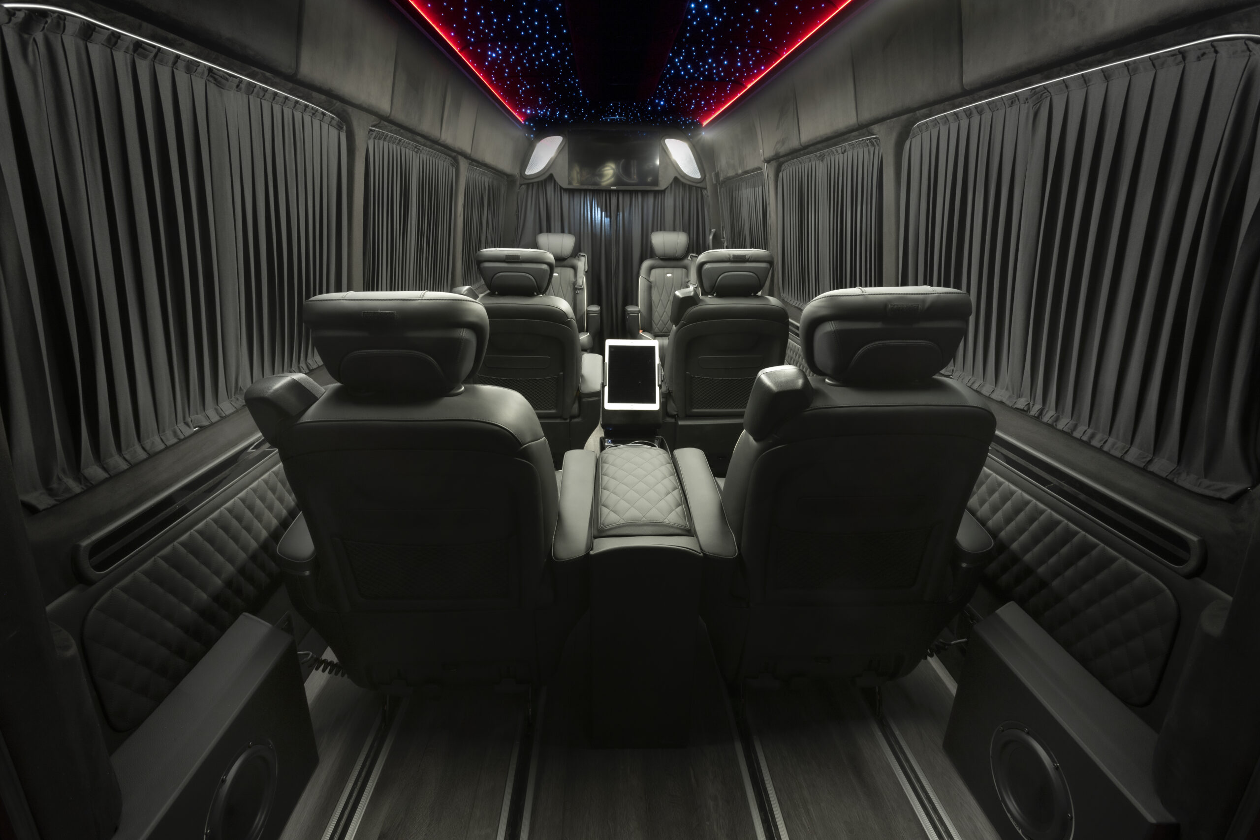 
								2022 Mercedes-Benz Sprinter 2500 Serenus Edition full									