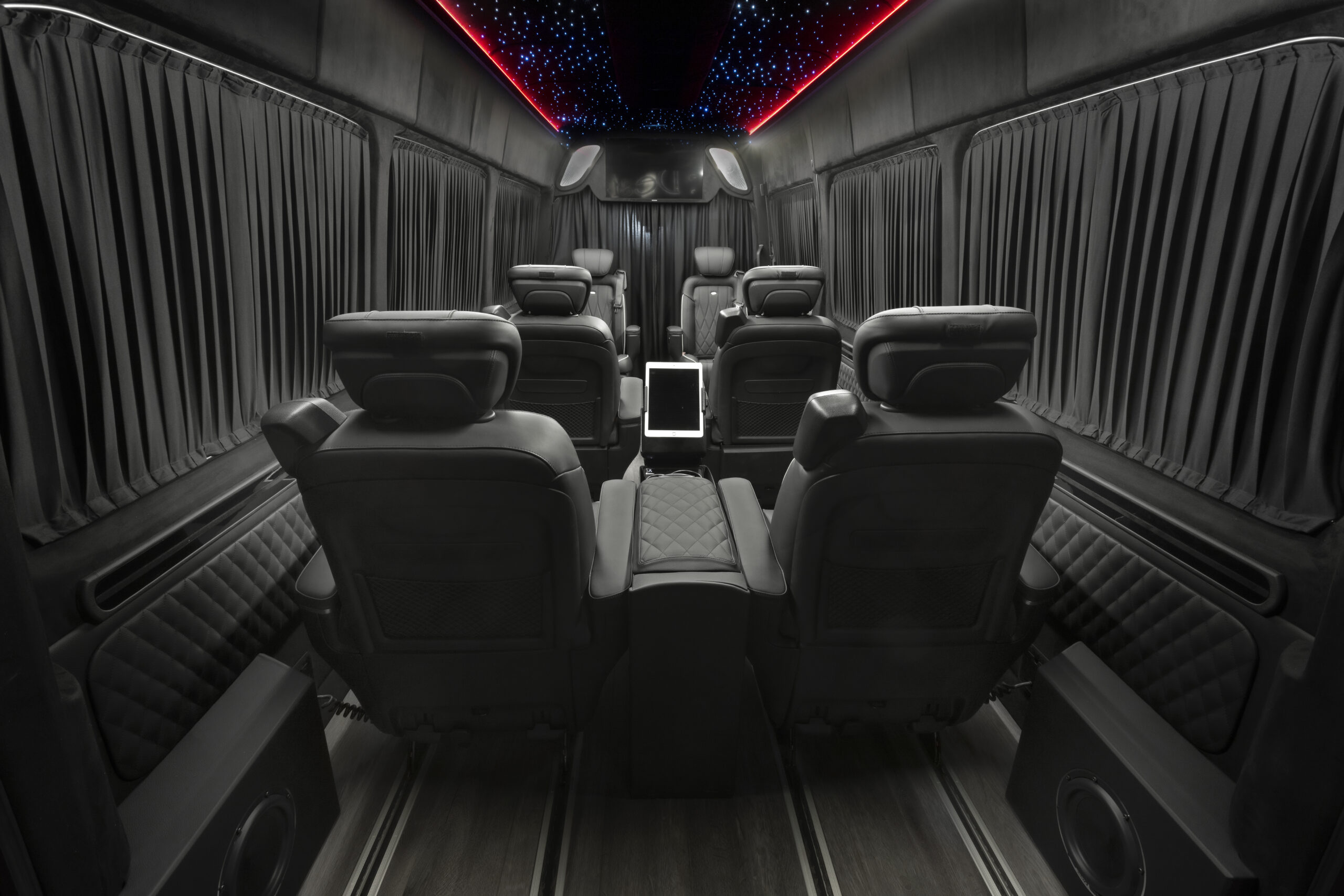 
								2022 Mercedes-Benz Sprinter 2500 Serenus Edition full									