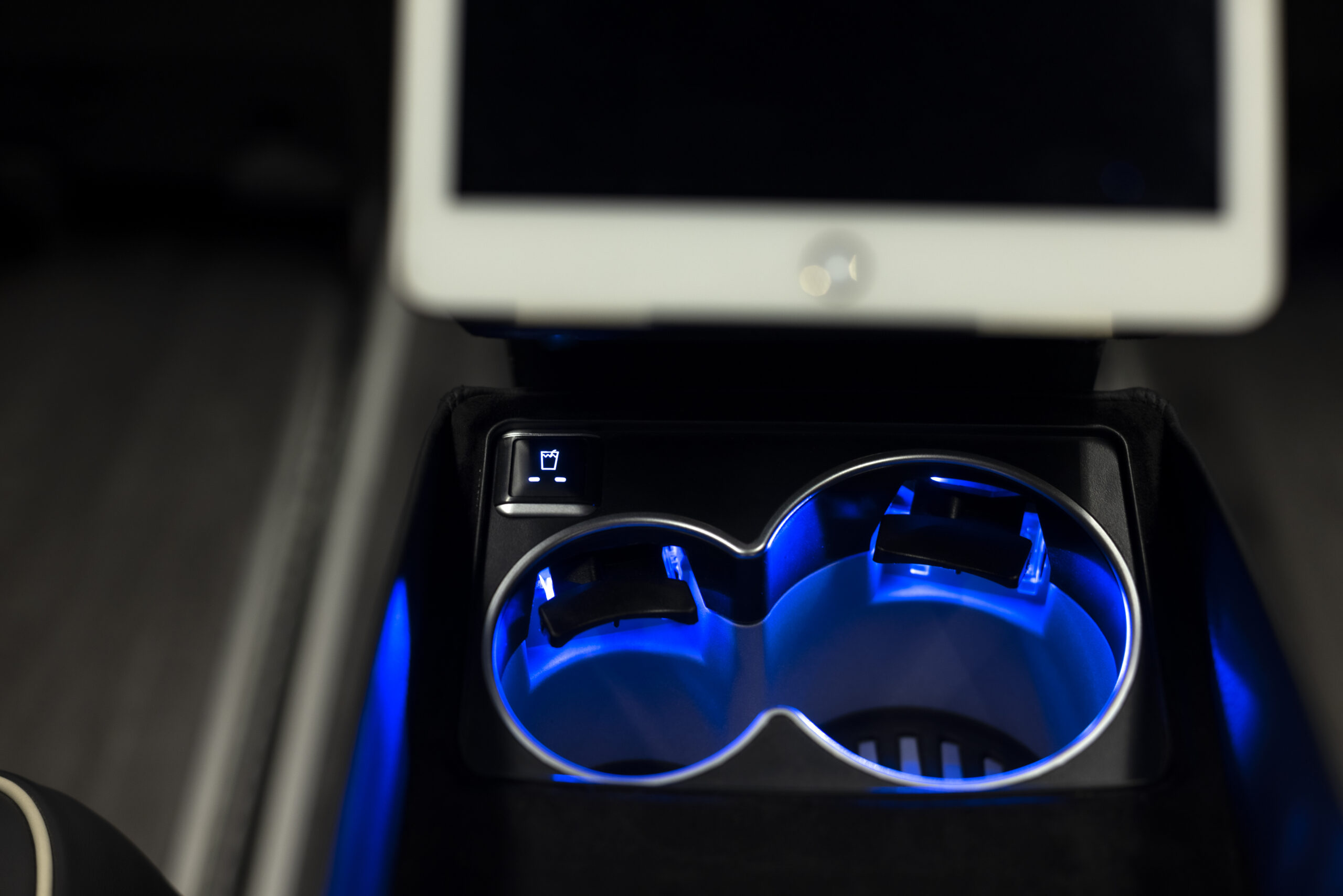 
								2022 Mercedes-Benz Sprinter 2500 Serenus Edition full									