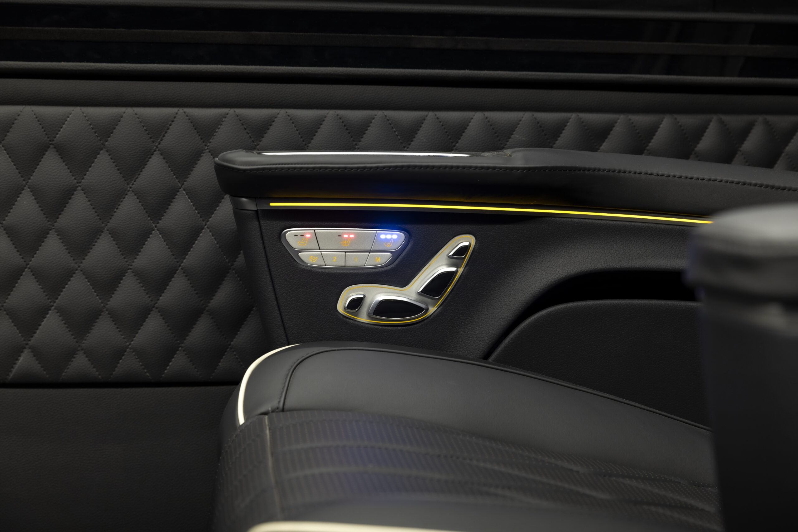 
								2022 Mercedes-Benz Sprinter 2500 Serenus Edition full									