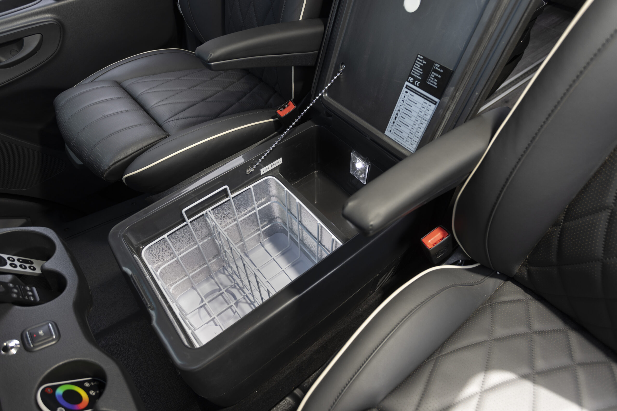 
								2022 Mercedes-Benz Sprinter 2500 Serenus Edition full									