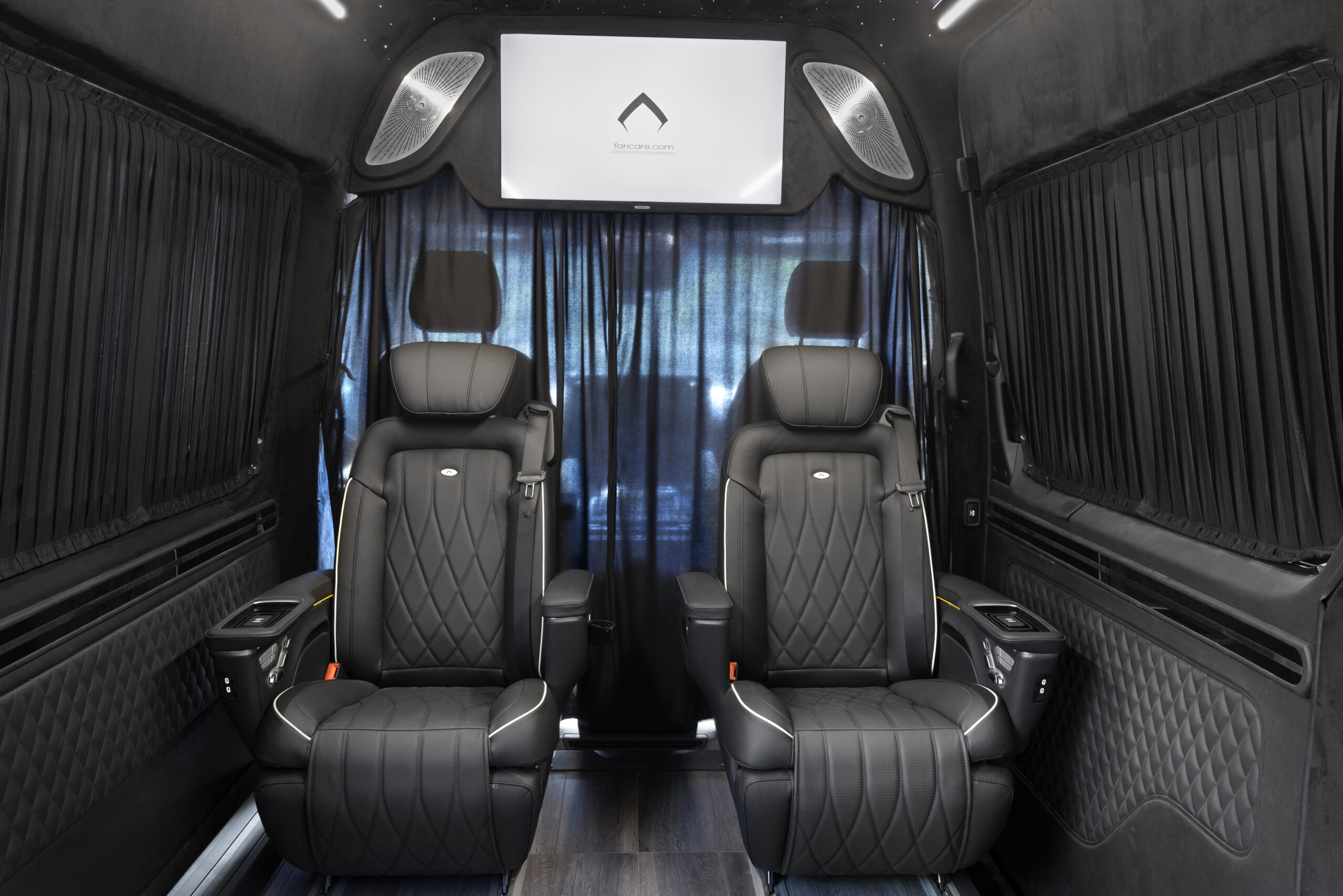 
								2022 Mercedes-Benz Sprinter 2500 Serenus Edition full									