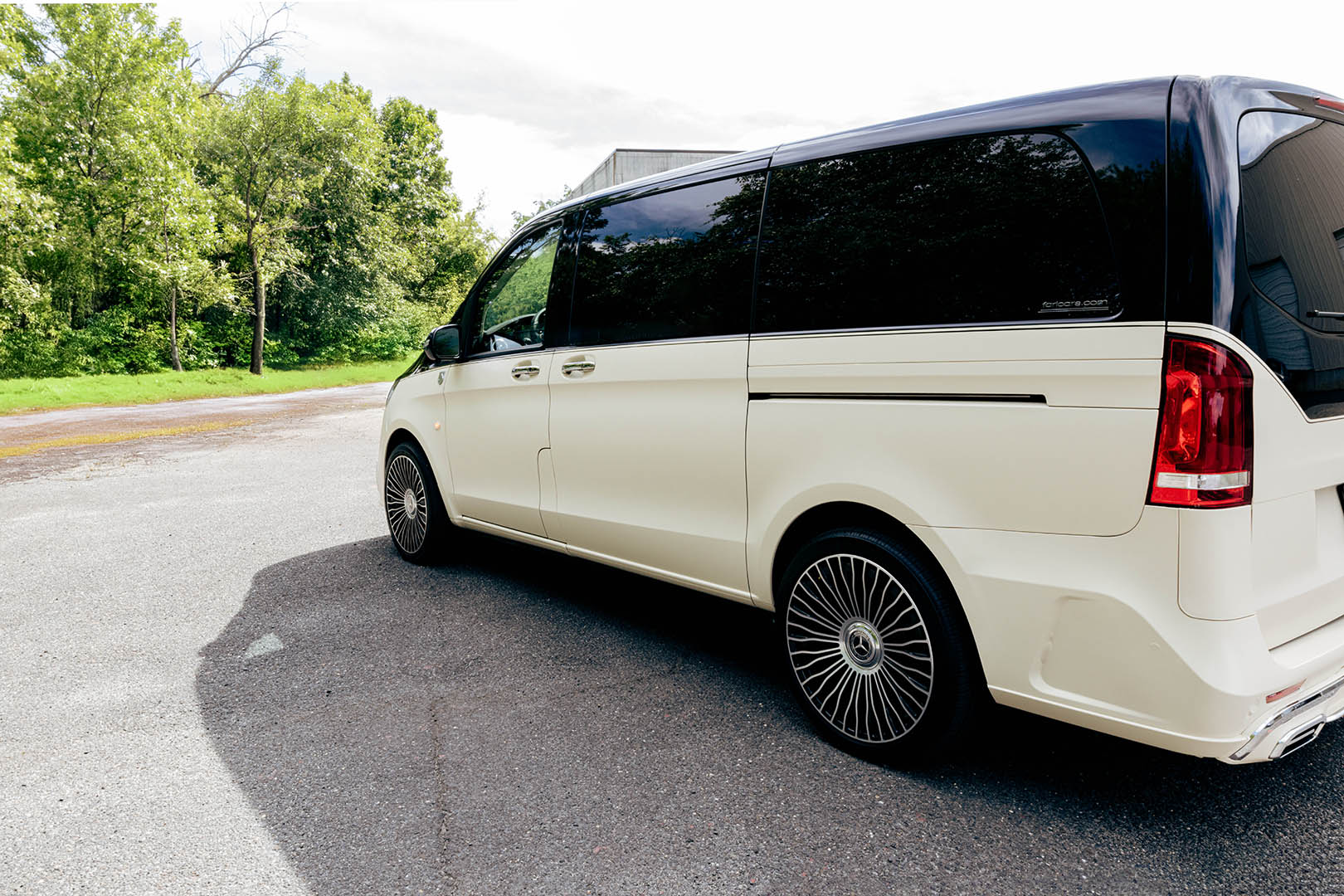 
								2023 Mercedes-Benz Metris Passenger Van full									