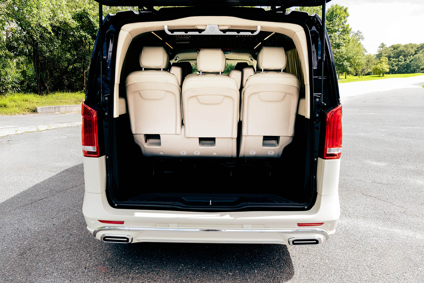 
								2023 Mercedes-Benz Metris Passenger Van full									