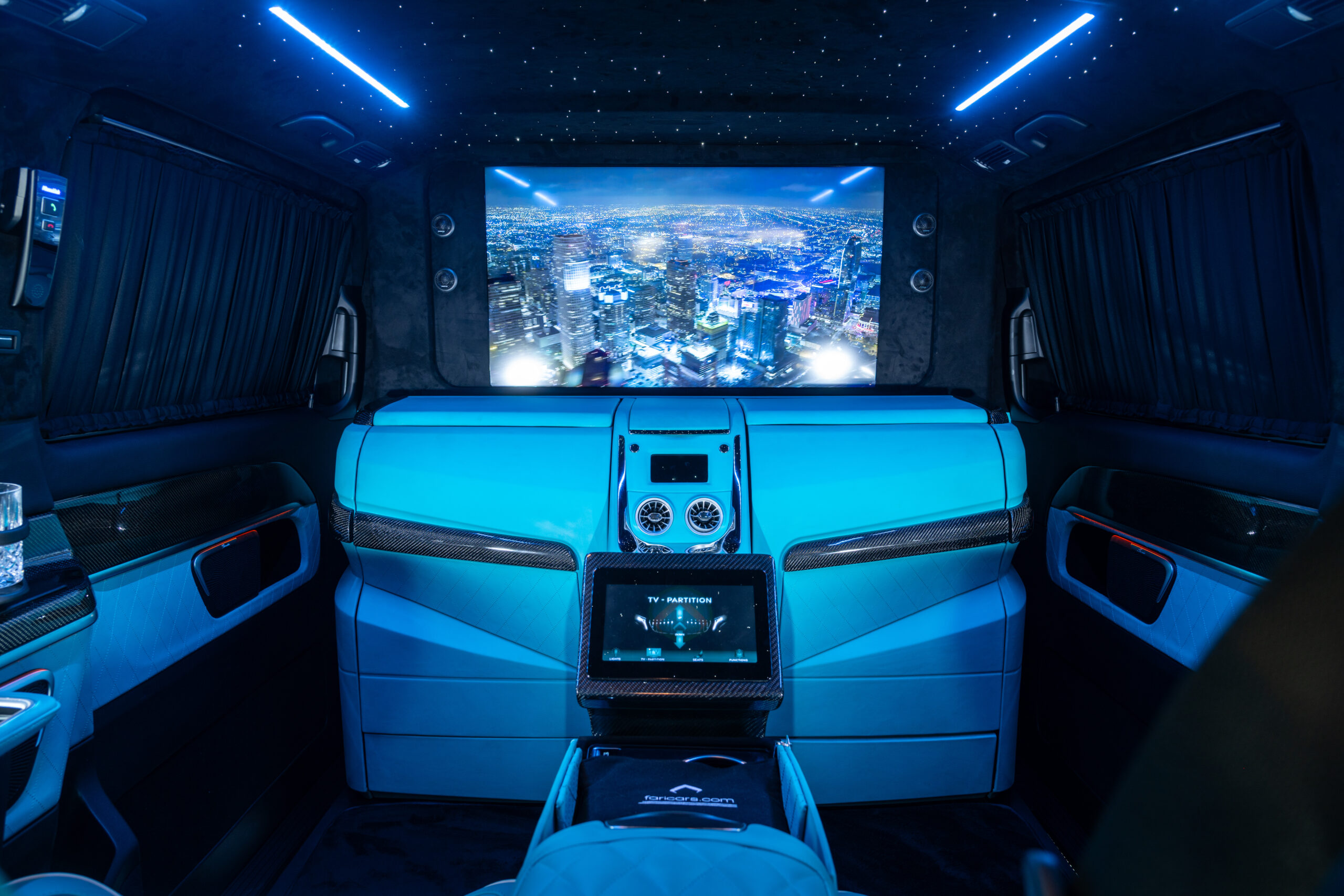 
								2023 Mercedes-Benz Metris Passenger Van full									