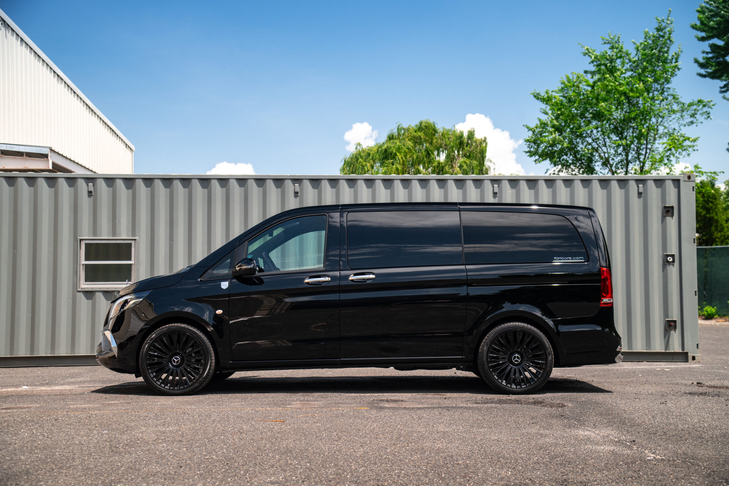 
								2023 Mercedes-Benz Metris Passenger Van full									