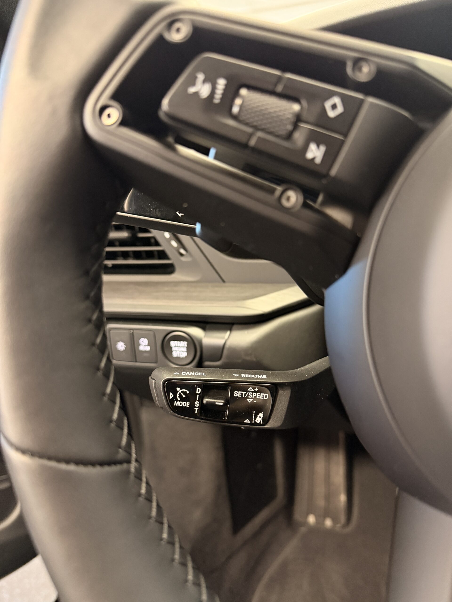 
								2025 Porsche 992.2 Carrera GTS Coupe full									