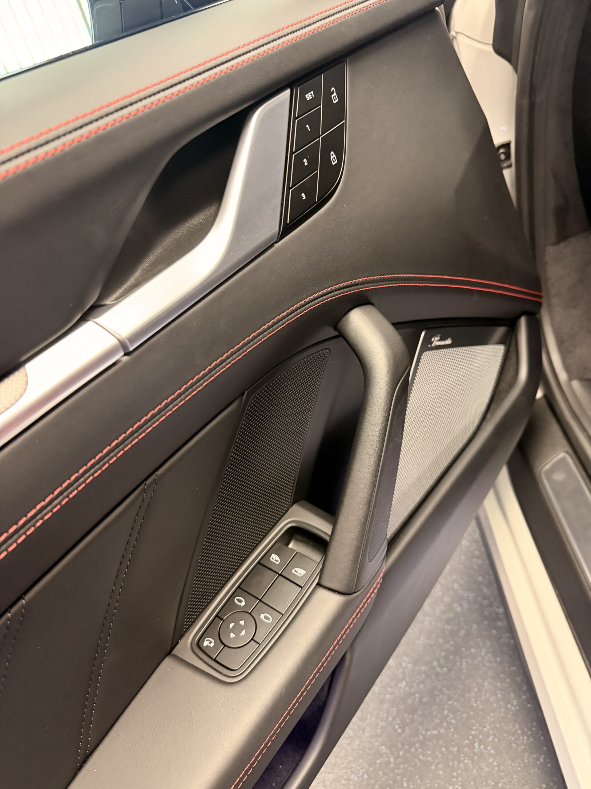 
								2025 Porsche 911 Turbo S full									