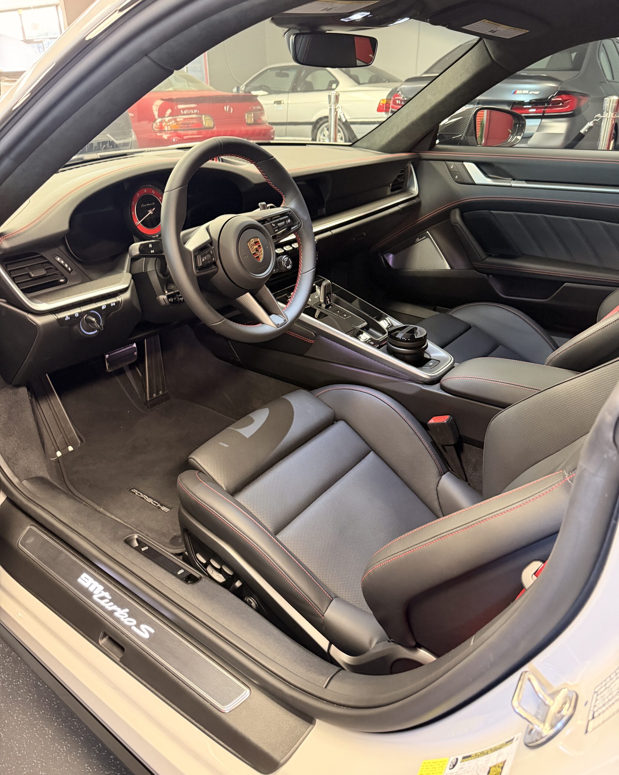 
								2025 Porsche 911 Turbo S full									