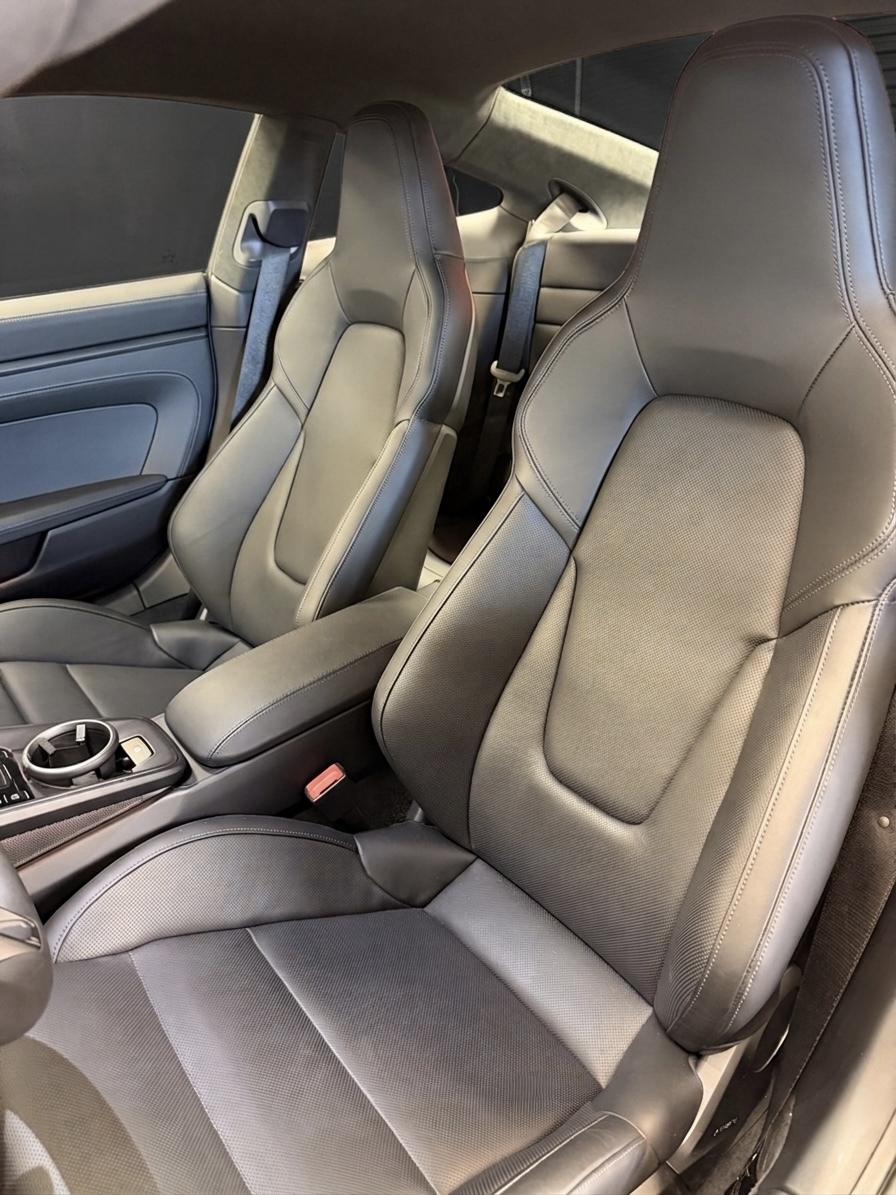 
								2025 Porsche 992.2 Carrera GTS Coupe full									