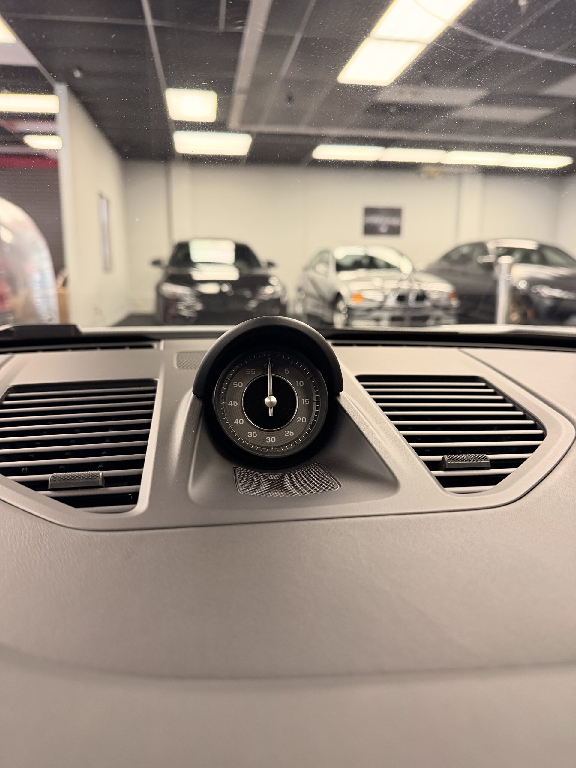 
								2021 Porsche 911 Turbo S Coupe full									