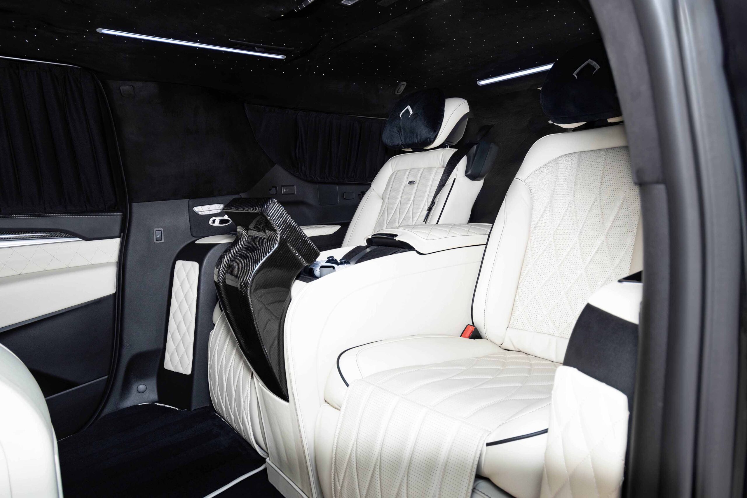 
								2025 Cadillac Escalade ESV Sport Platinum full									