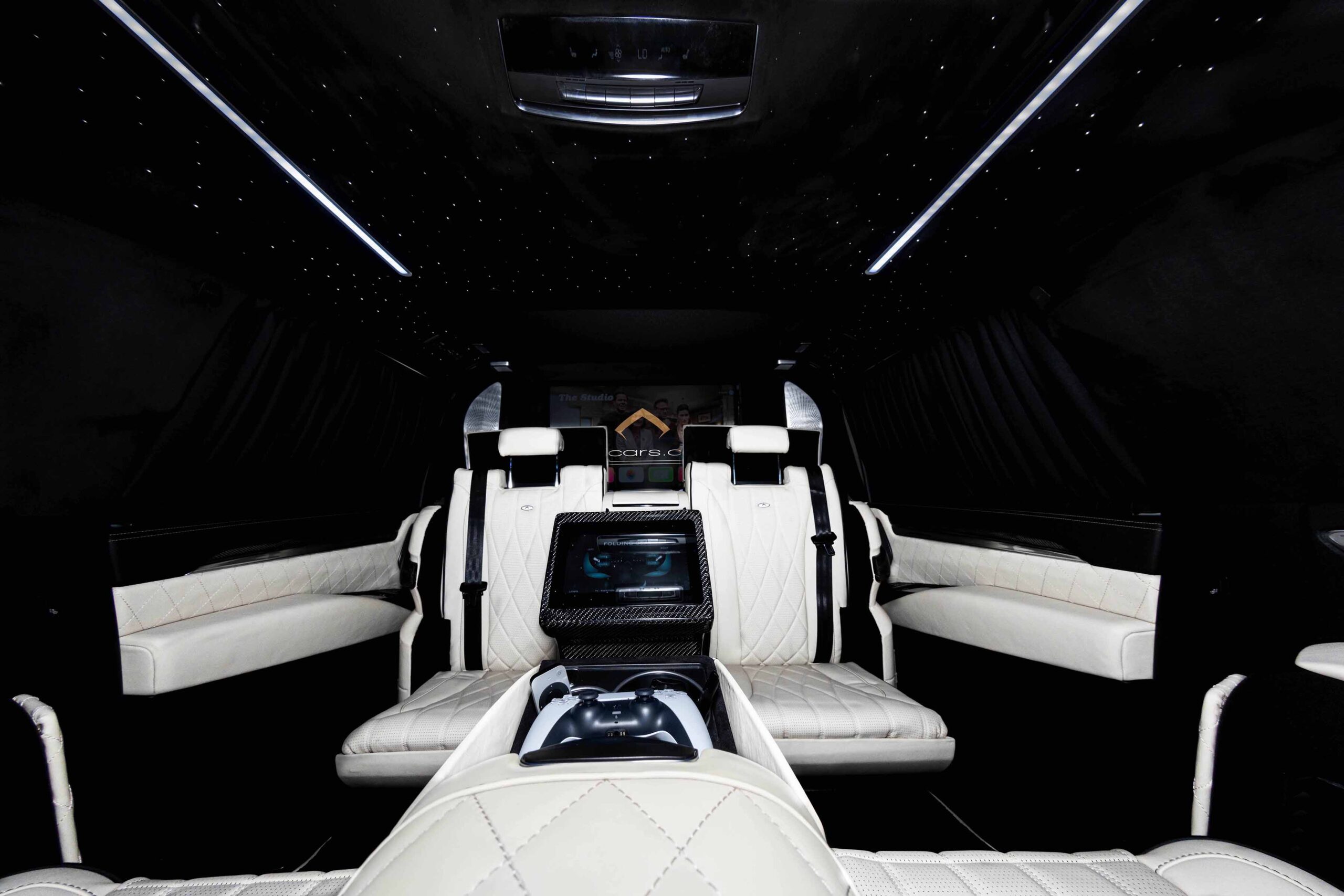 
								2025 Cadillac Escalade ESV Sport Platinum full									