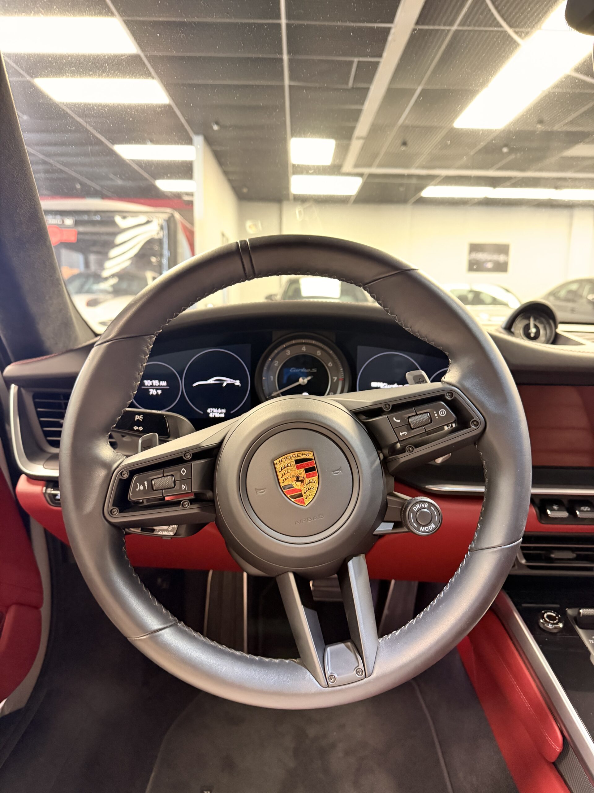 
								2021 Porsche 911 Turbo S Coupe full									